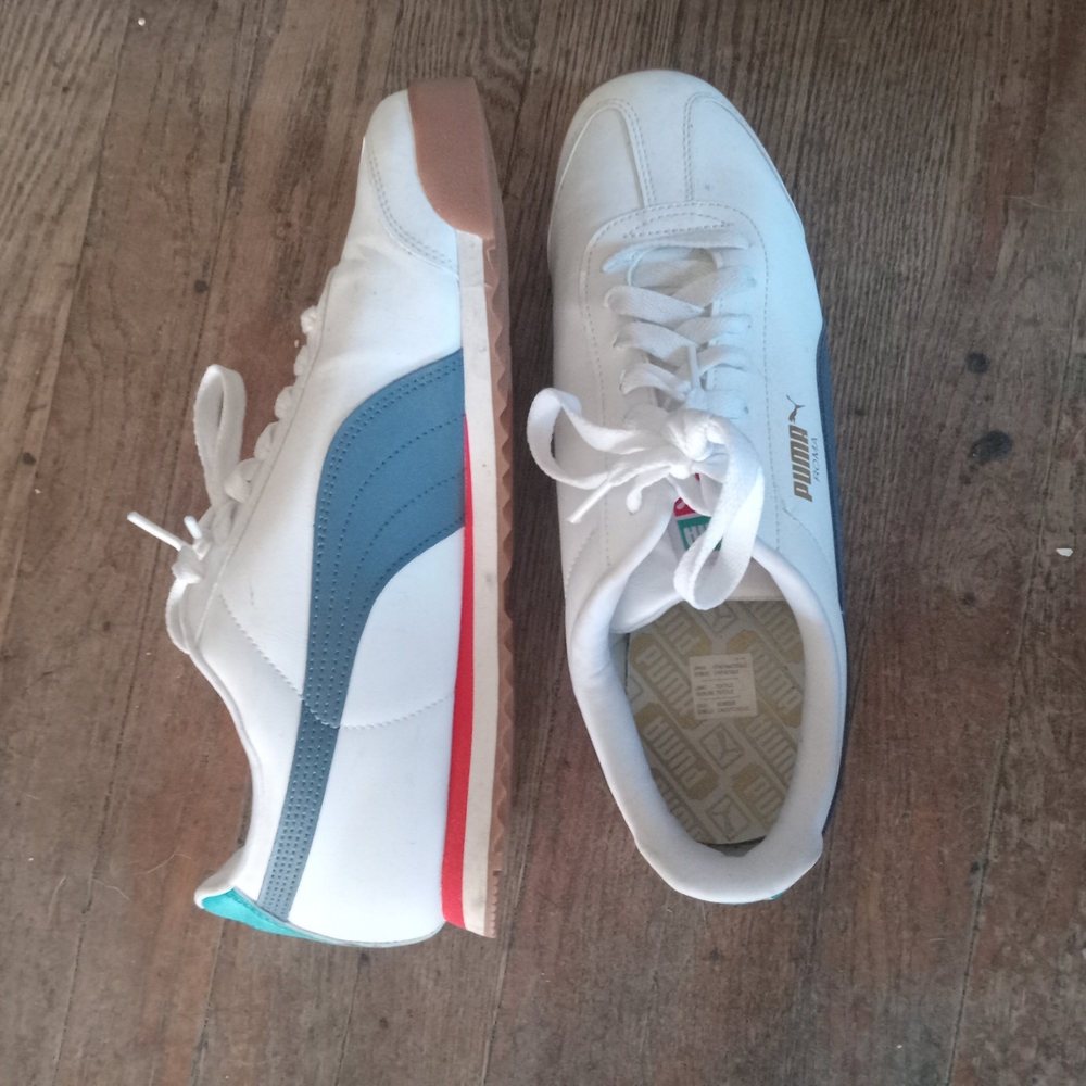 Puma White and Blue Sneakers